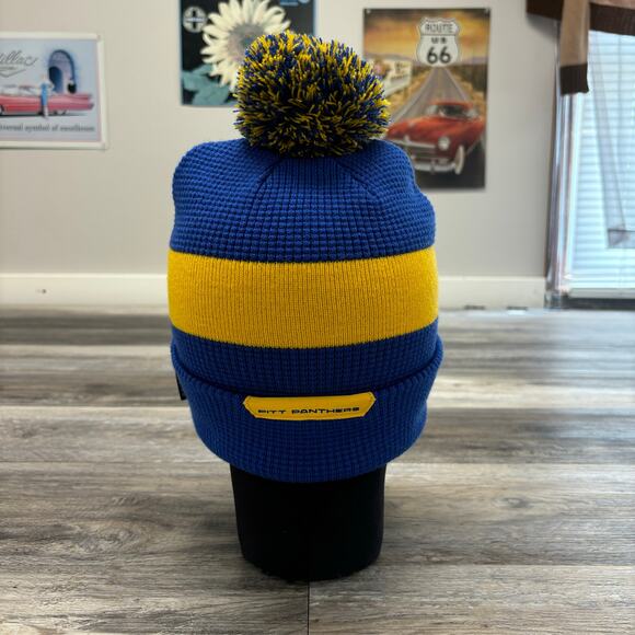 NWT Nike Pitt Panthers Royal Blue Yellow OS Center Swoosh Cuffed Pom Beanie Hat - Picture 3 of 9